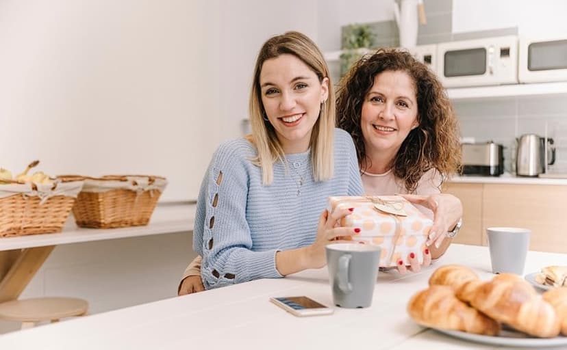 Spa Gifts for Women 13Pcs Mothers Day Gifts Happy Birthday Gift Baskets, Christmas Relaxing Home SPA Kit Bath Set Self Care Package Thank You Box for Mom Her Sister Teacher Friends Friendship