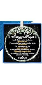 ZAGKOO First Christmas Married Ornament 2025 - Wedding Gifts for Couples 2025 - Mr and Mrs Gifts - Wedding Gift - Bridal Shower Gift for Married Newlywed Couples Bride Him Her - 1st Christmas Keepsake