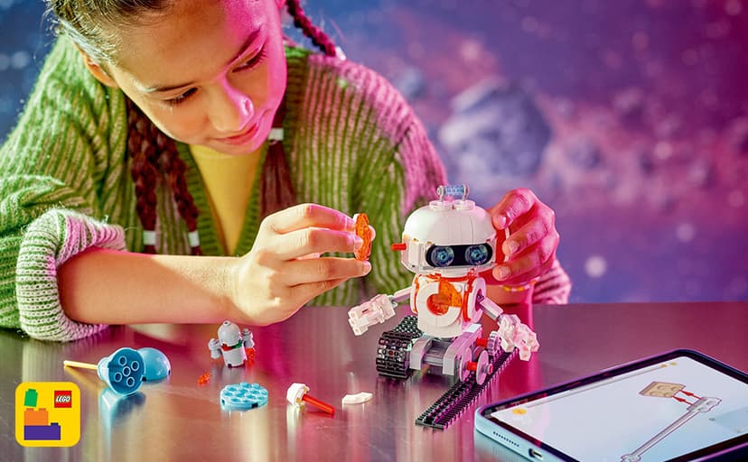 LEGO Creator 3 in 1 Space Robot Toy - Building Toy Kit for Kids with 3 Options, Robot, Spaceship, or Dog - 8 Year Old Boy & Girl Birthday Gifts - 31164