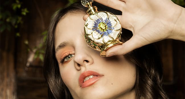 Swiss Arabian Layali - Luxury Products From Dubai - Long Lasting And Addictive Personal Perfume Oil Fragrance - A Seductive Signature Aroma - 0.5 Oz