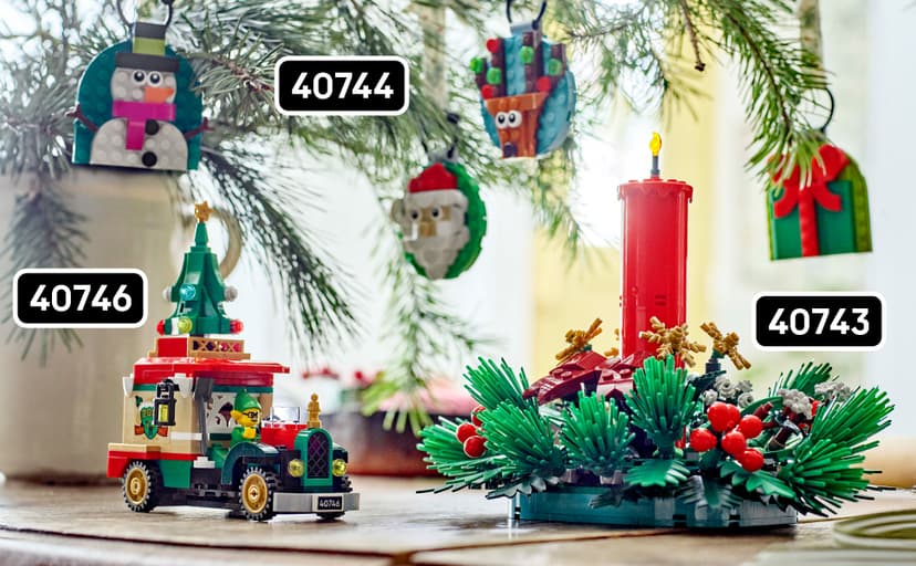 LEGO Christmas Table Decoration Building Toy for Kids - Brick-Built Holiday Centerpiece & Festive Room Decor - Christmas Craft for Girls & Boys, Ages 12+ - Gift Idea for Families - 40743