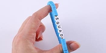 Rainbow Heishi Surfer Bracelets Set for Women Stackable Clay Beaded Bracelets Disc Stretch Preppy Bracelets Layering Colorful Friendship Bracelets Team Cheer Bulk Boho Summer Beach Jewelry Gift